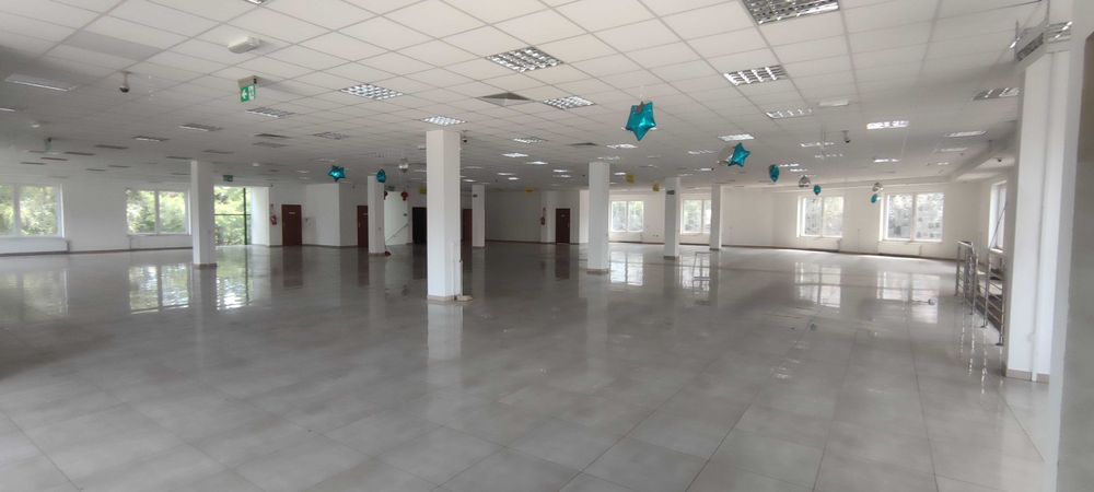 Lokal 700m2 do wynajęcia w Centrum Połańca