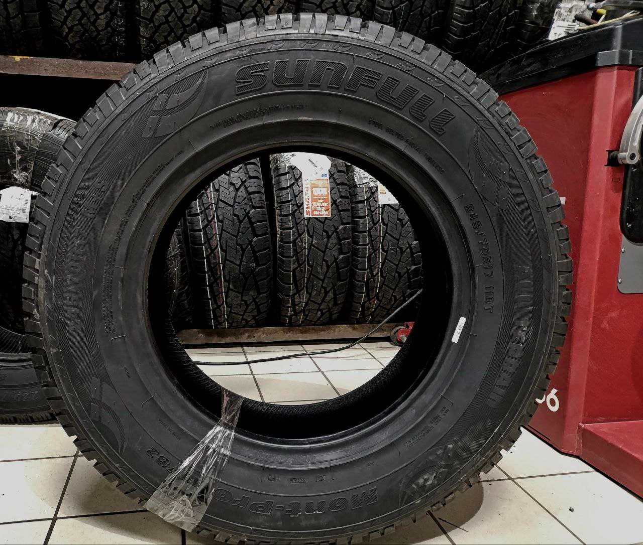 Нові шини 245/70R17 110T Sunfull Mont-pro AT782