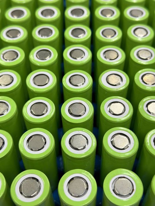 Акумулятор 4800mah 21700 Tesla 2022 року