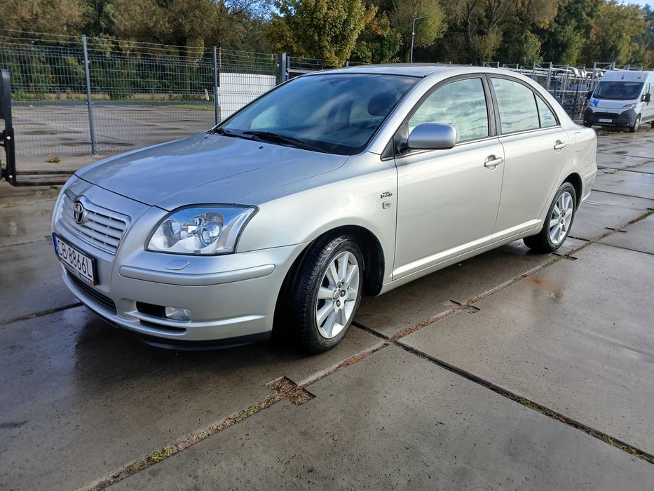 Toyota Avensis 2,0 D-CAT 170 tyś/km