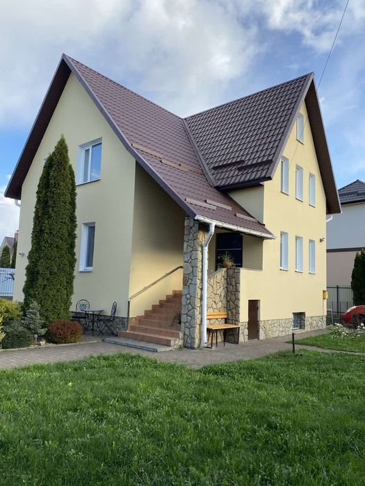 Оренда 2 поверх. будинку