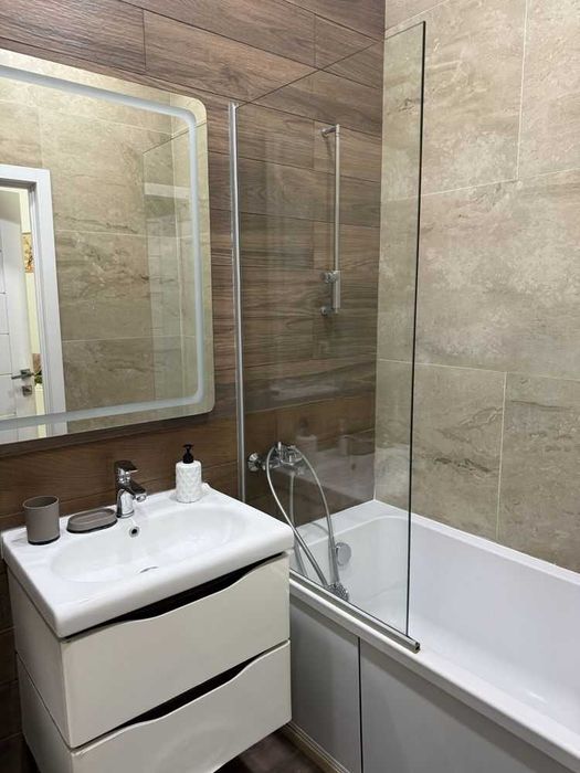 Продаж 1-кімнатної квартири в ЖК "Статус Парк"