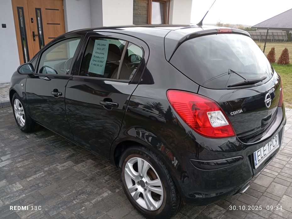 Opel Corsa 2013r LIFT wersja Cosmo. StanBardzoDobry NajbogatszeWyposaż