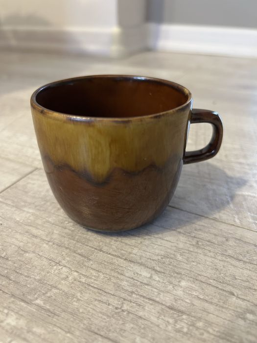 Brązowy kubek Mirostowice