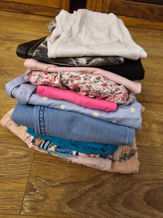 U17. Zestaw paka ubranek w rozm. 110-116 dla dziewczynki