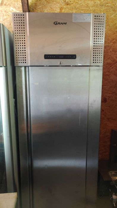 Szafa mroźnicza GRAM F660, zamrażarka gastronomiczna, 660L, F-Vat