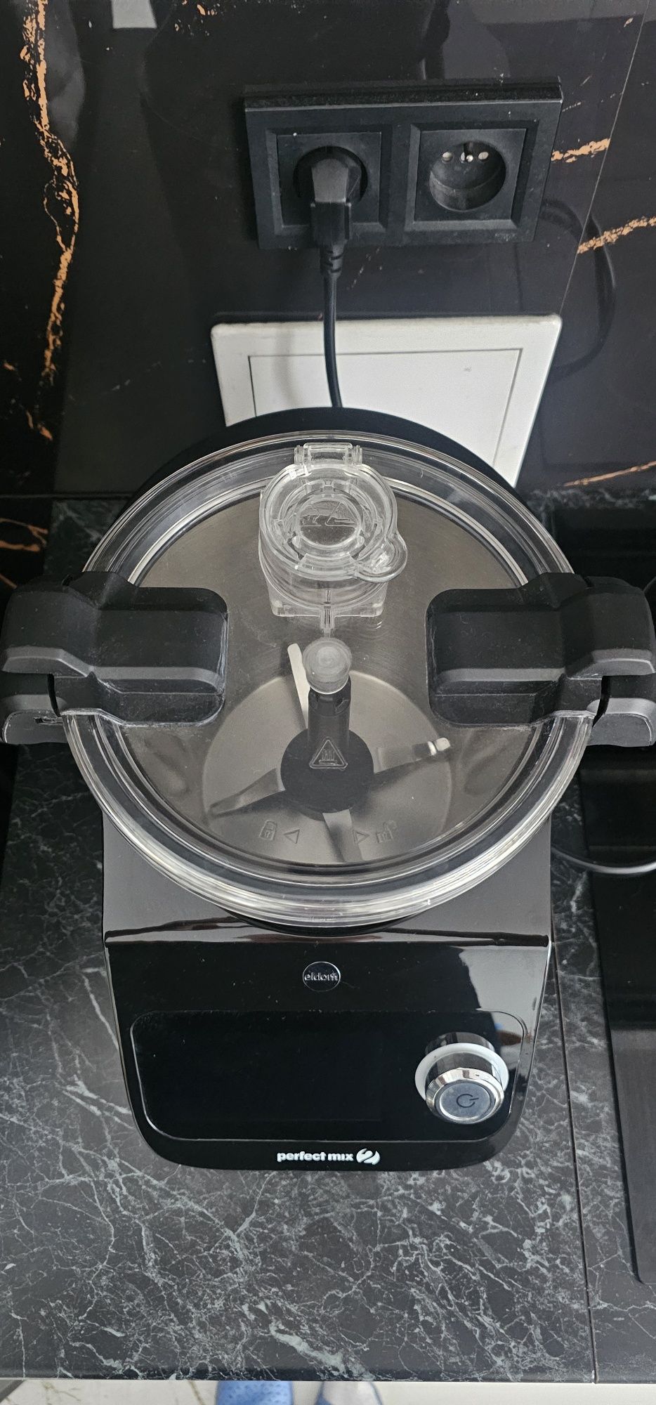 Robot wielofunkcyjny