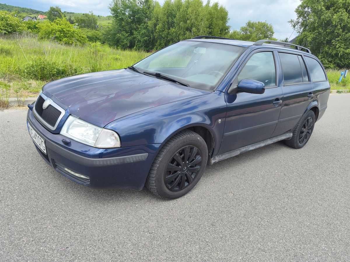Skoda Octavia 2.0 115KM LPG Xenon Hak Elektryka Długie opłaty Sprawna