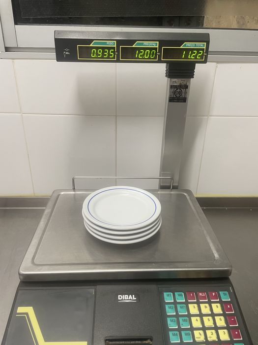 Balança bem conservada