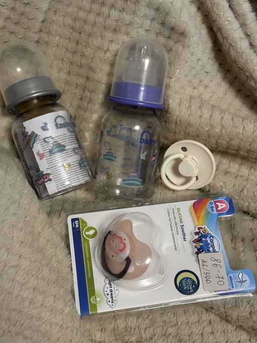 Набір новий для новонароджених, в пологовий, соска, пляшечка