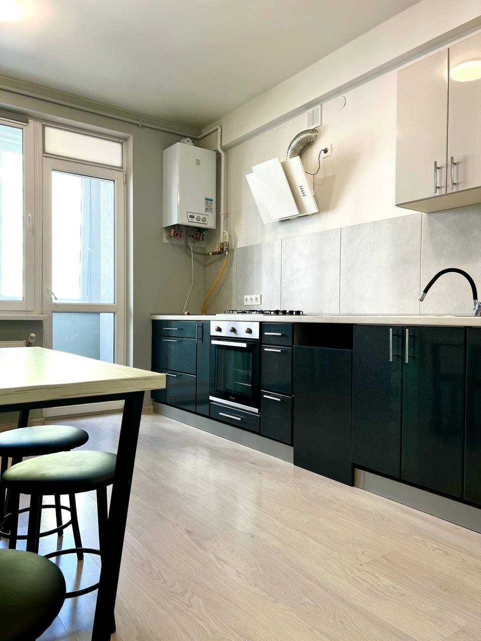 Продаж 2 кімнатної квартири вул.Зелена 115Д