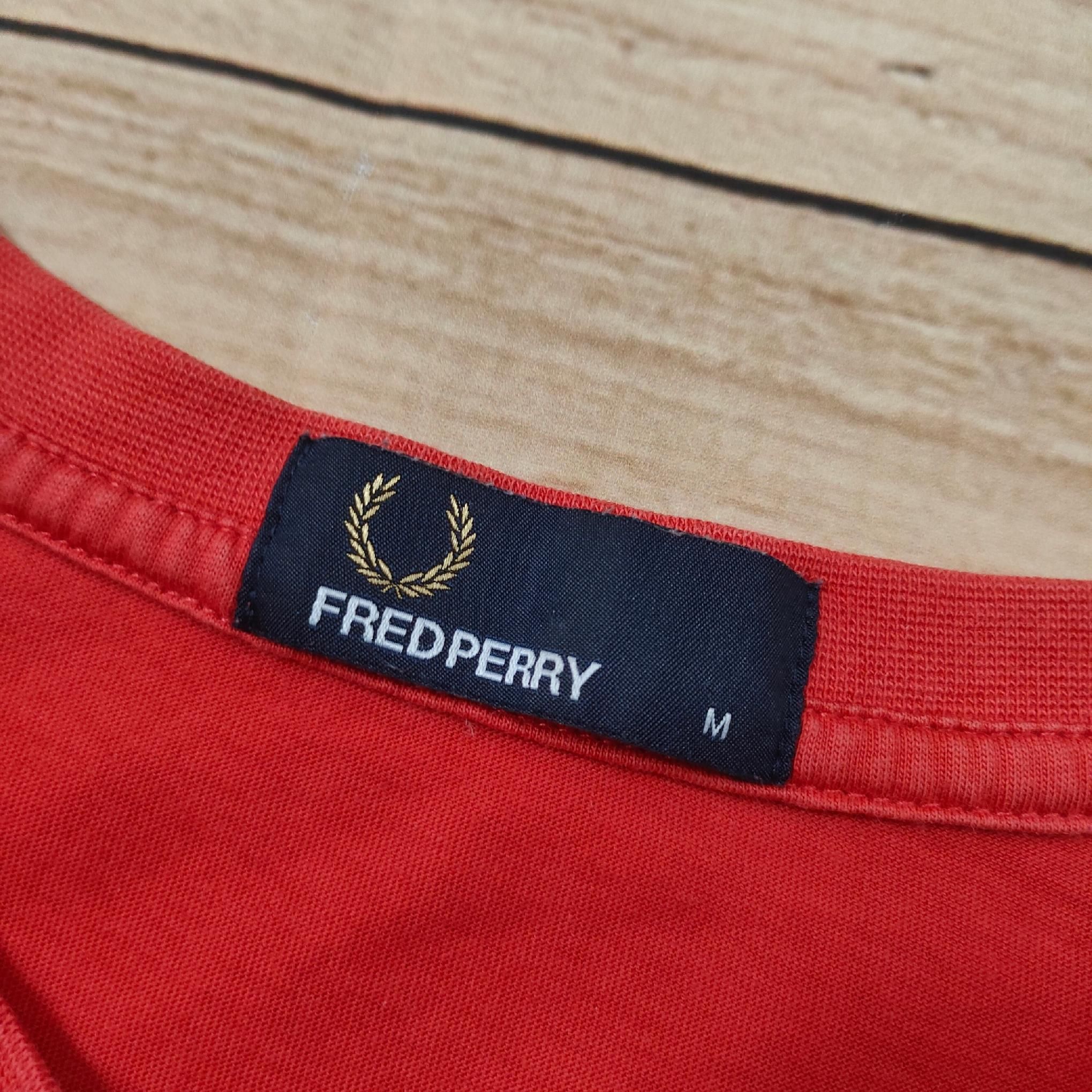 FRED PERRY Koszulka Czerwona Męska Logowana r. M