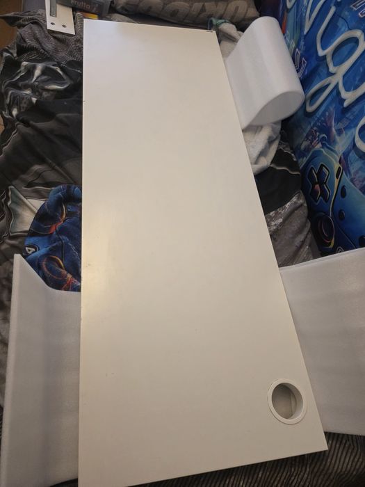 Sprzedam biurko biełe ikea micke  142x50x75