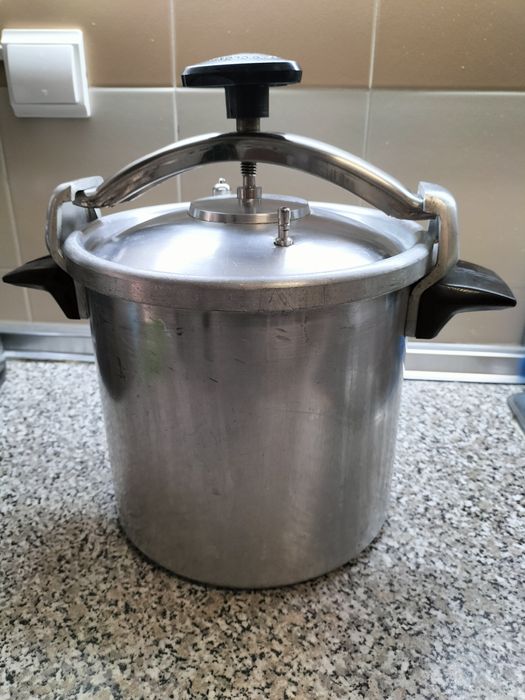 Vendo panela de pressão