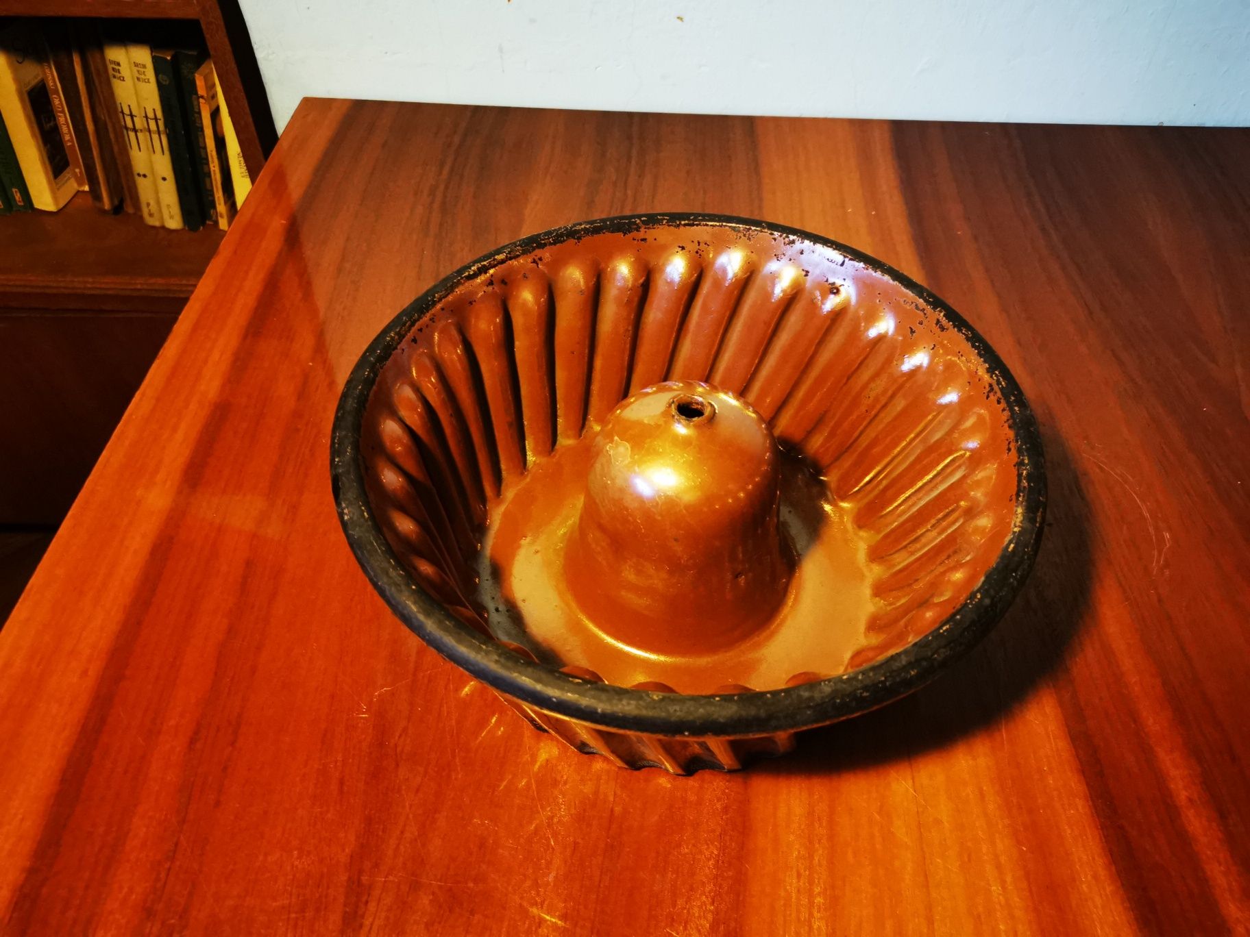 Duza forma do ciasta kamionka do wypiekania babki lata 60