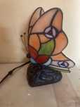 Lampa witrażowa motyl