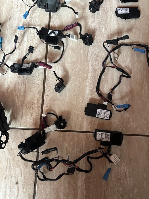 Блок підігрів вібро кнопки в м руль bmw g20 g30 g05 g01