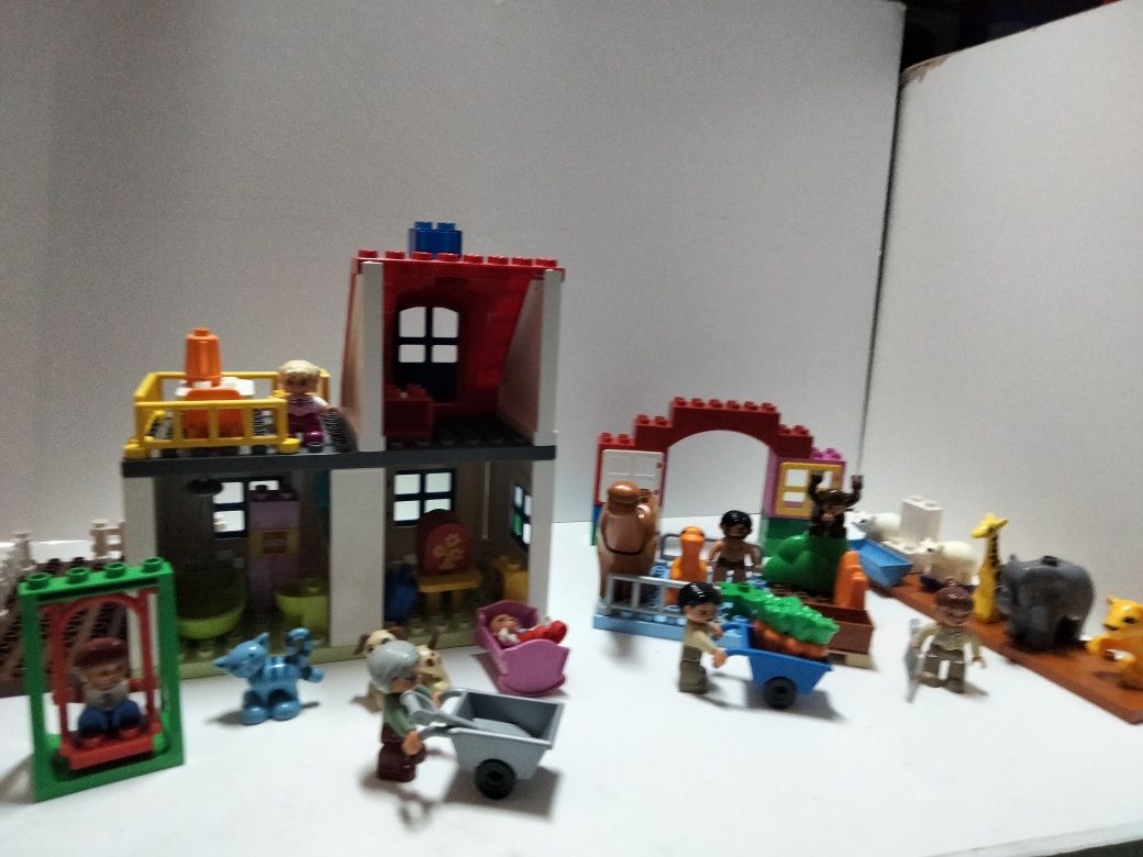 LEGO Duplo gospodarstwo domowe i zwierzyniec Zoo