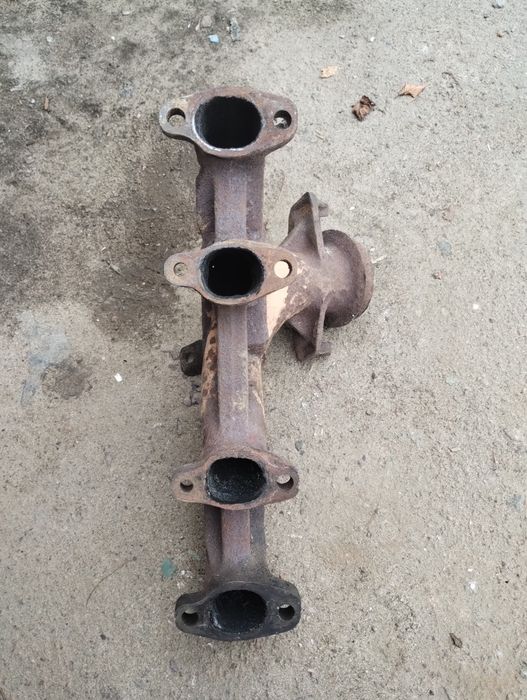 Выпускной коллектор на пассат ,гольф  Volkswagen 1.8 1.6