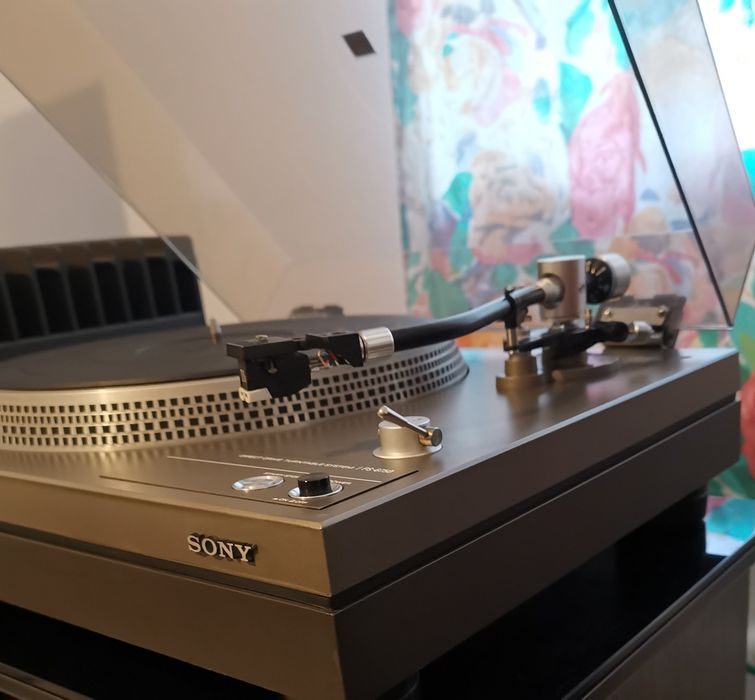 Sony PS 6750 audiofilski gramofon