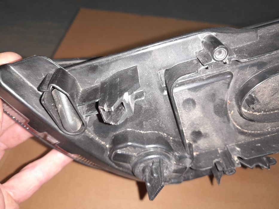 lampy Volvo C70 poliftowe 3.1.2.9.9.7.5.8 i 3.1.2.9.9.7.5.9