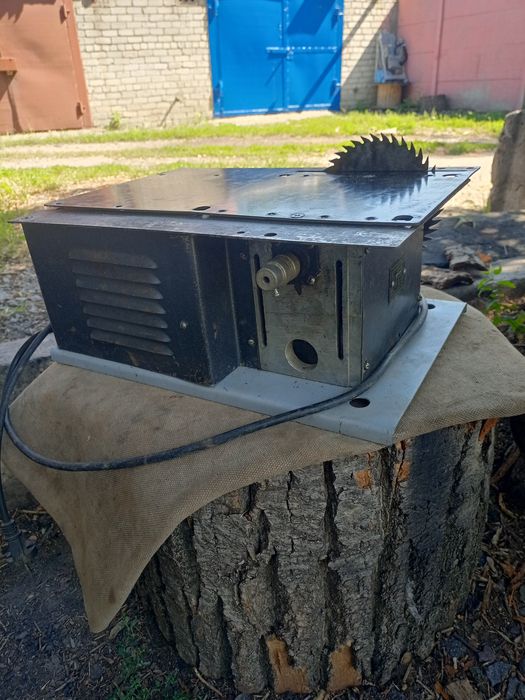 Убдн, валы, фуганок,фрезы, ножи, диски.