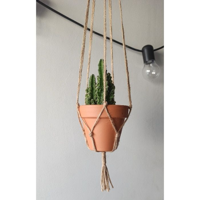 Suporte para vaso em Macramé