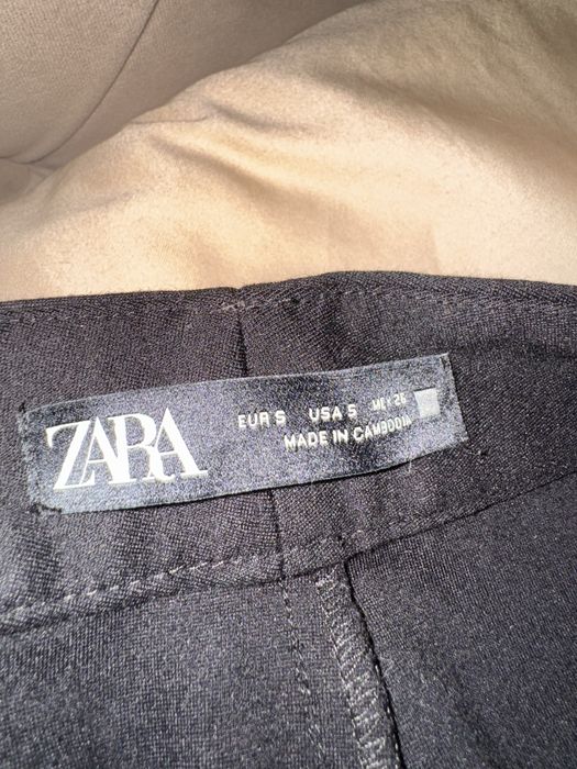 Штани кльош від ZARA з цупкої тканини ,висока посадка