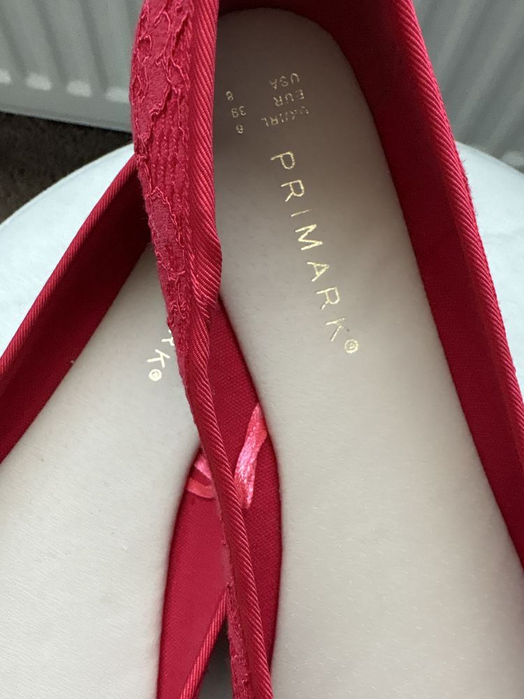 Nowe balerinki z firmy Primark z tłoczonym wzorem