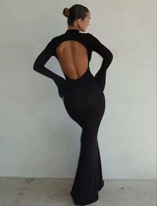 Плаття жіноче з відкритою спиною