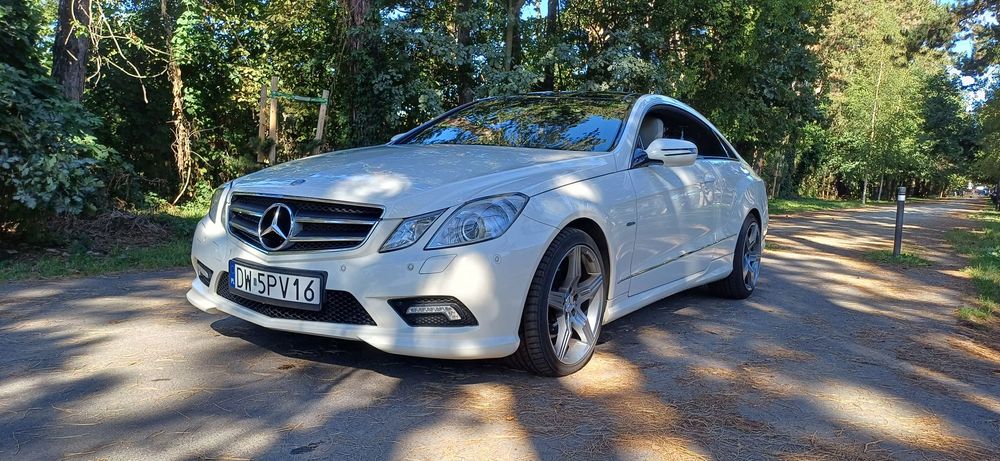 Mercedes-Benz Klasa E Mercedes-Benz E Klasa W207 Coupé 3.0 CDI • 2009 • AMG • Panorama • Skó