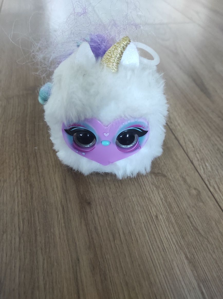 Pomsies Lumies maskotka interaktywna - Pixi Pop
Ś