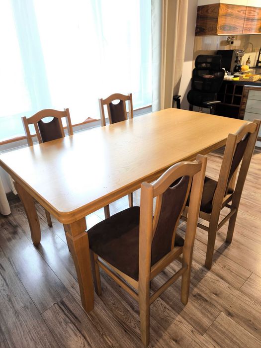 Stół drewniany duży rozkładany