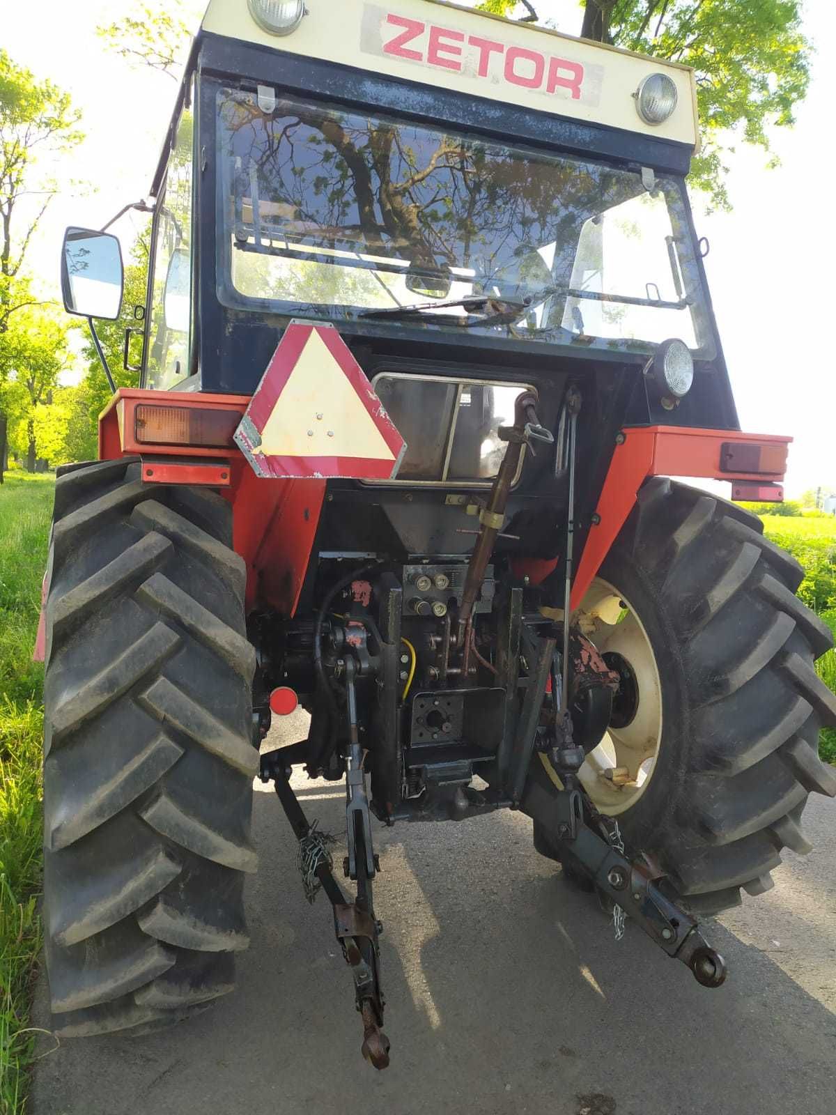 ciągnik rolniczy zetor