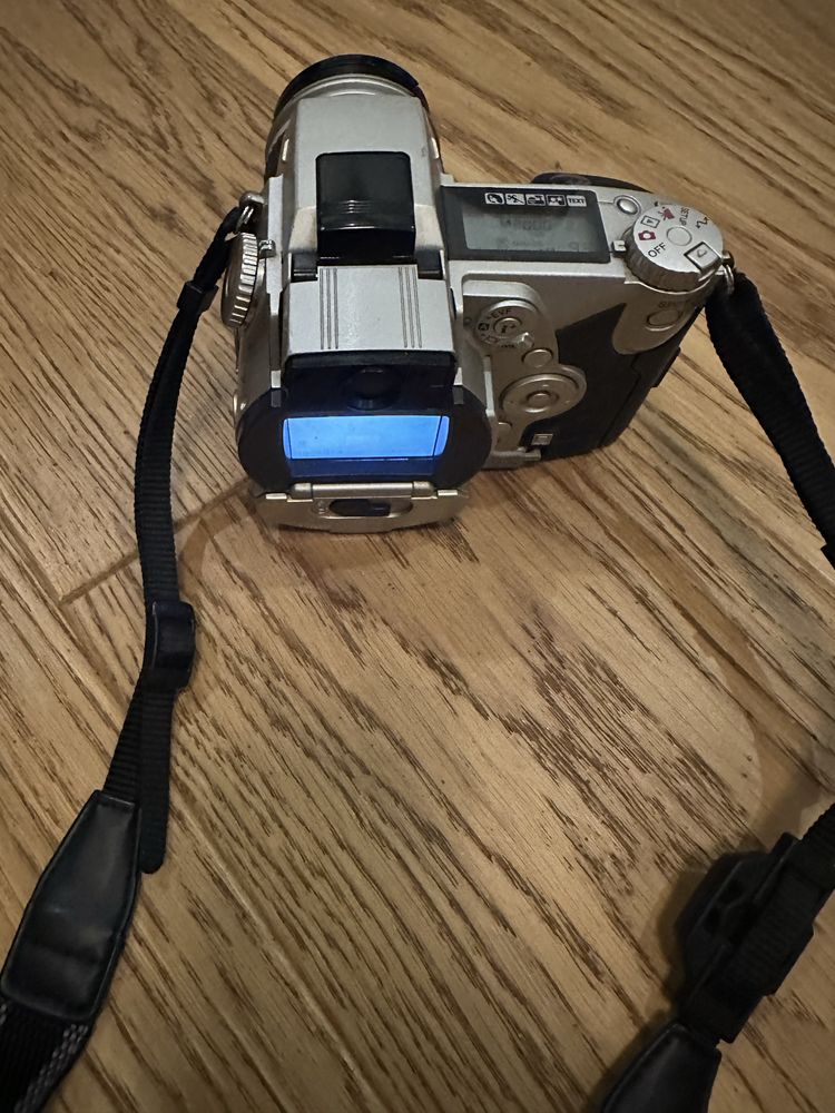 Minolta Dimage 7i, 5,0 Mega Pixels