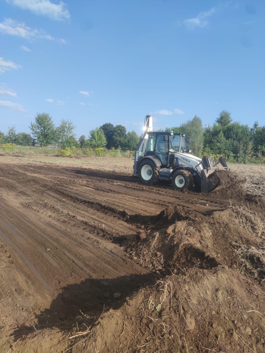 Usługi dźwigowe-usługi sprzętowe-kruszywa.