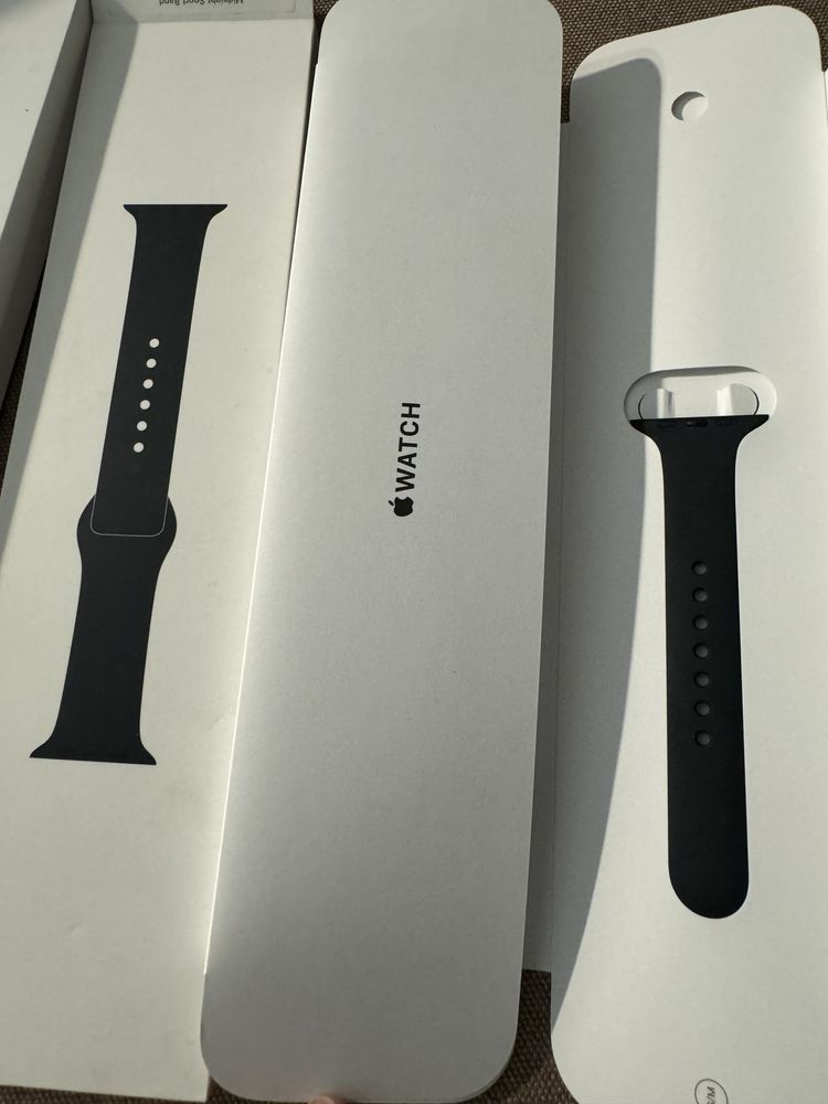 Смартчасы Apple Watch Series 7 45mm (с нюансом)
