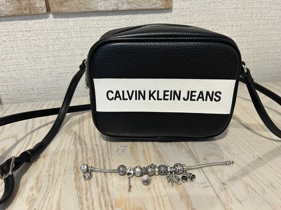 Сама популярна модель сумочки камери  від Ск