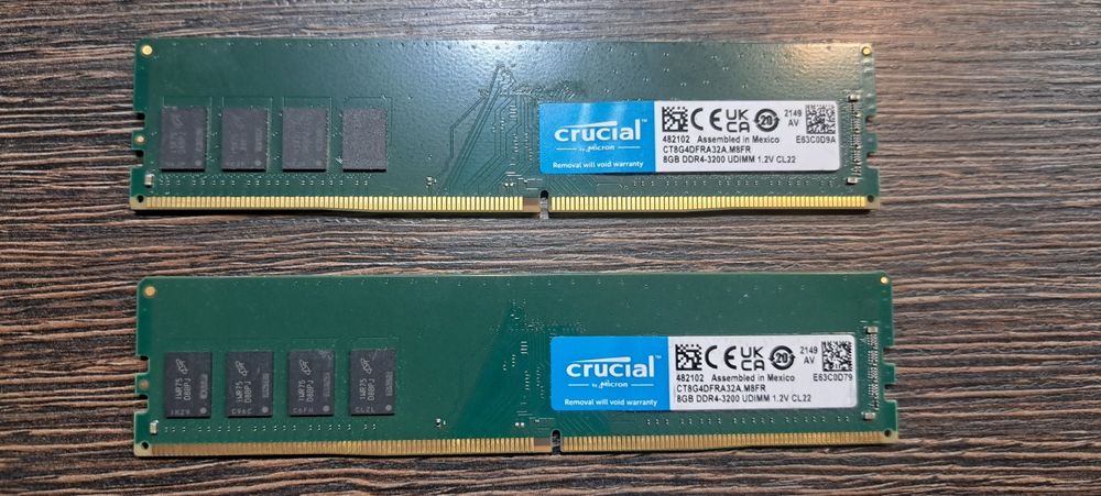 Pamięć RAM Crucial 2 x 8GB DDR4 3200MHz (CT8G4DFRA32A)