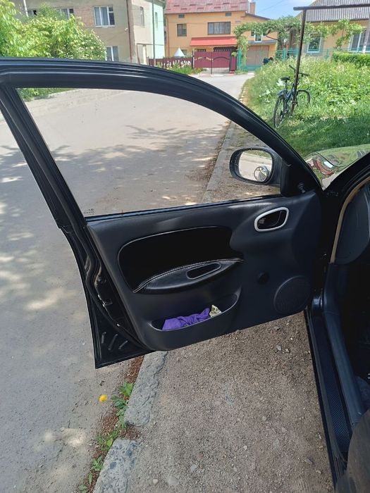 Ланос 1.6 2009 седан