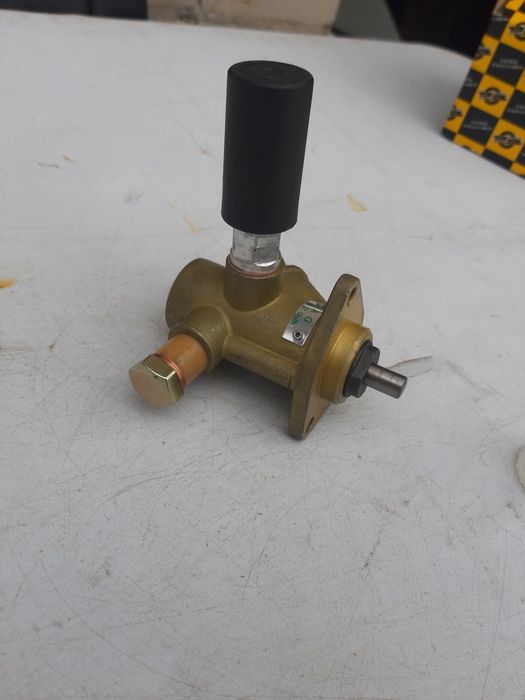 Pompka zasilająca ZETOR 5011 , 7011 CD1A