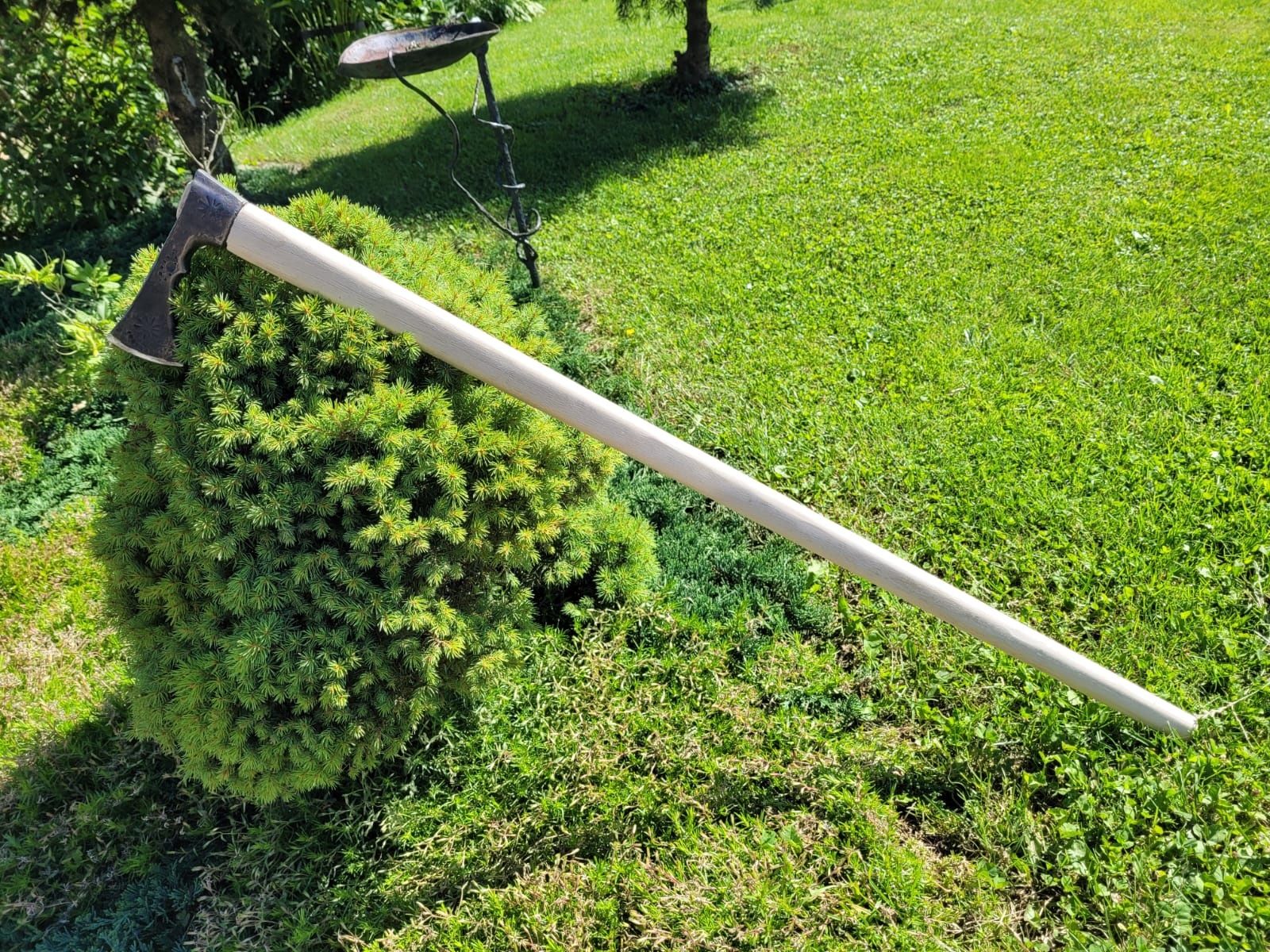 Ciupaga z wypalanym grawerem