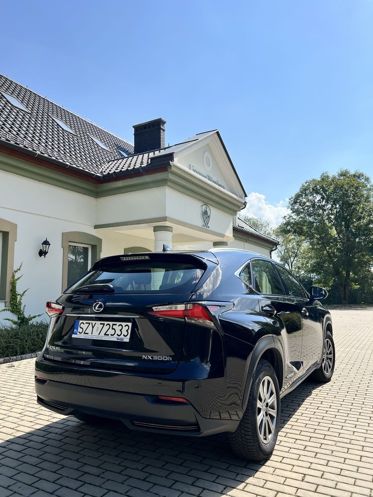 Lexus NX 300h Elite AWD KOM 5dr Rok 2017