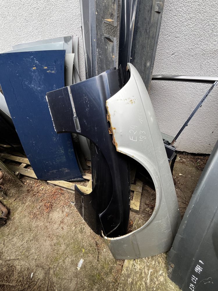 Błotnik przód przedni prawy bmw e24 635csi 628csi super stan wysyłka