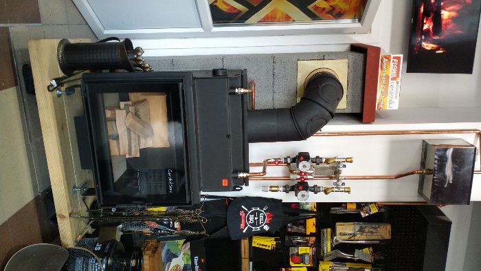 Каміни топки з водяним контуром.Водяним теплообмінником.Продаж,монтаж.