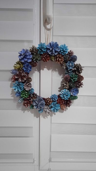 Новорічний різдвяний вінок хенд мей шишки