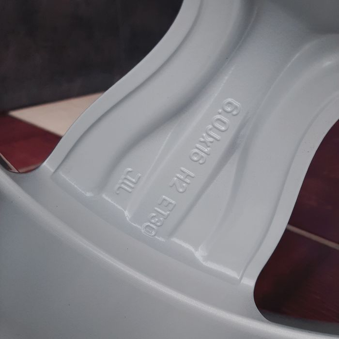 Nowe alufelgi 16" 5x100 ET30 6J oryginał Audi*Skoda*Seat*VW  prywatnie