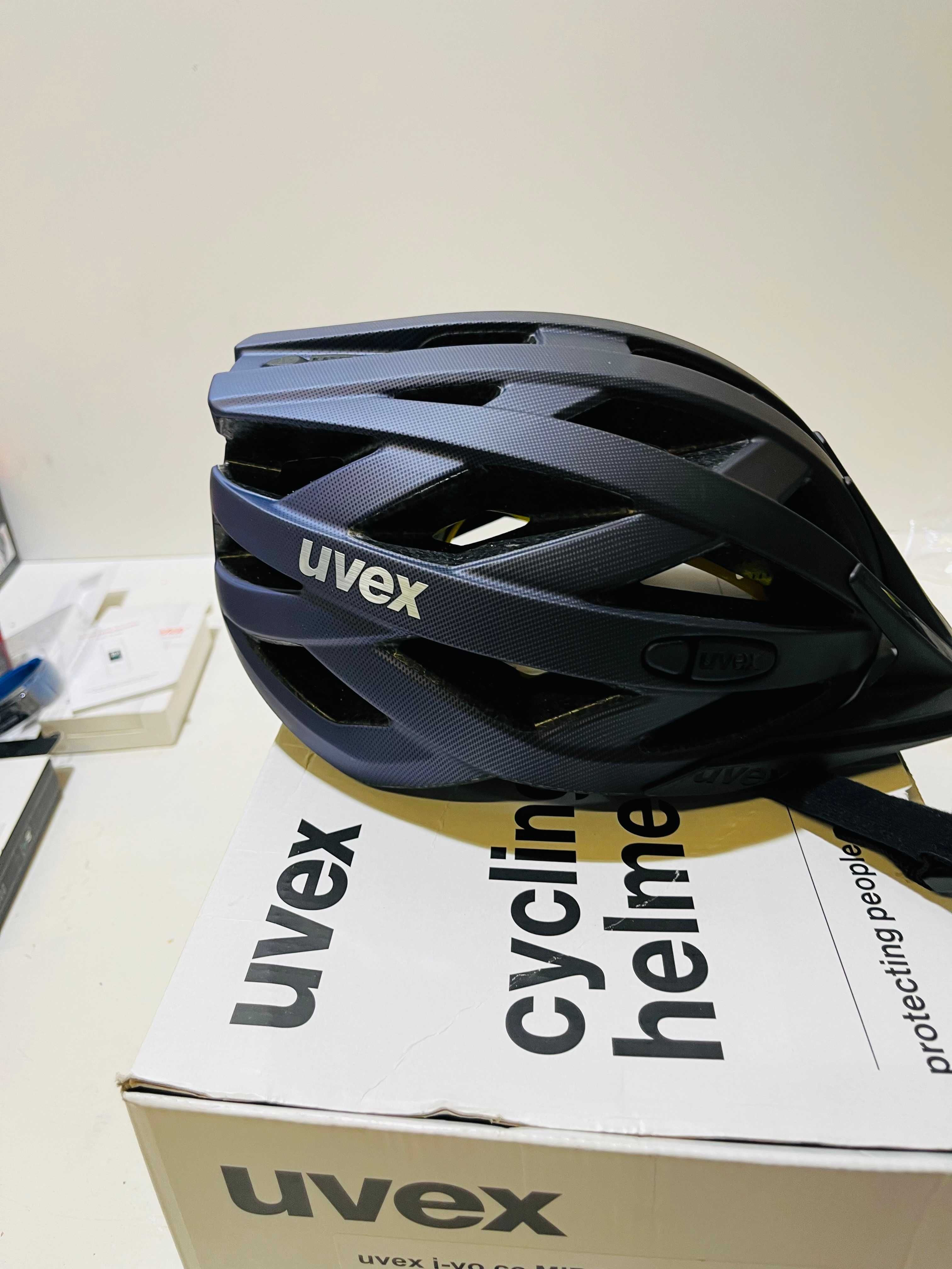UVEX I-VO CC MIPS Midnight/Silver Matt 52-57 Kask rowerowy