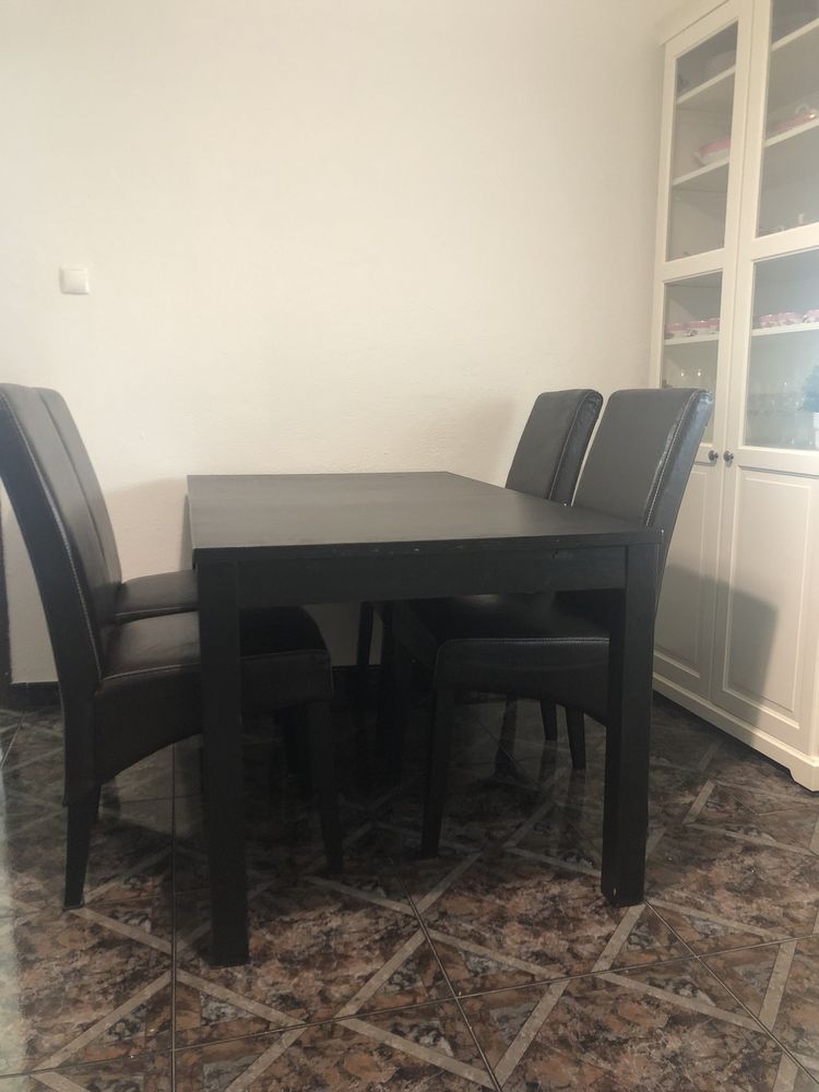 Mesa extensivel Ikea Preta