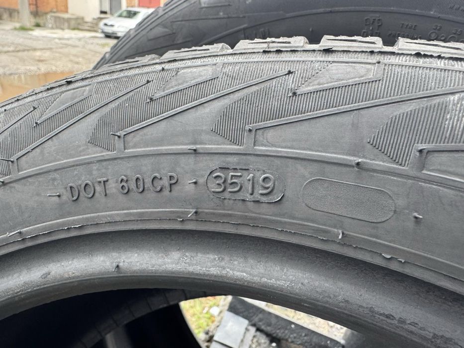 Зимові шини Nokian 205/55 R16